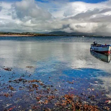 Tigh An Droichid Ballinskelligs *